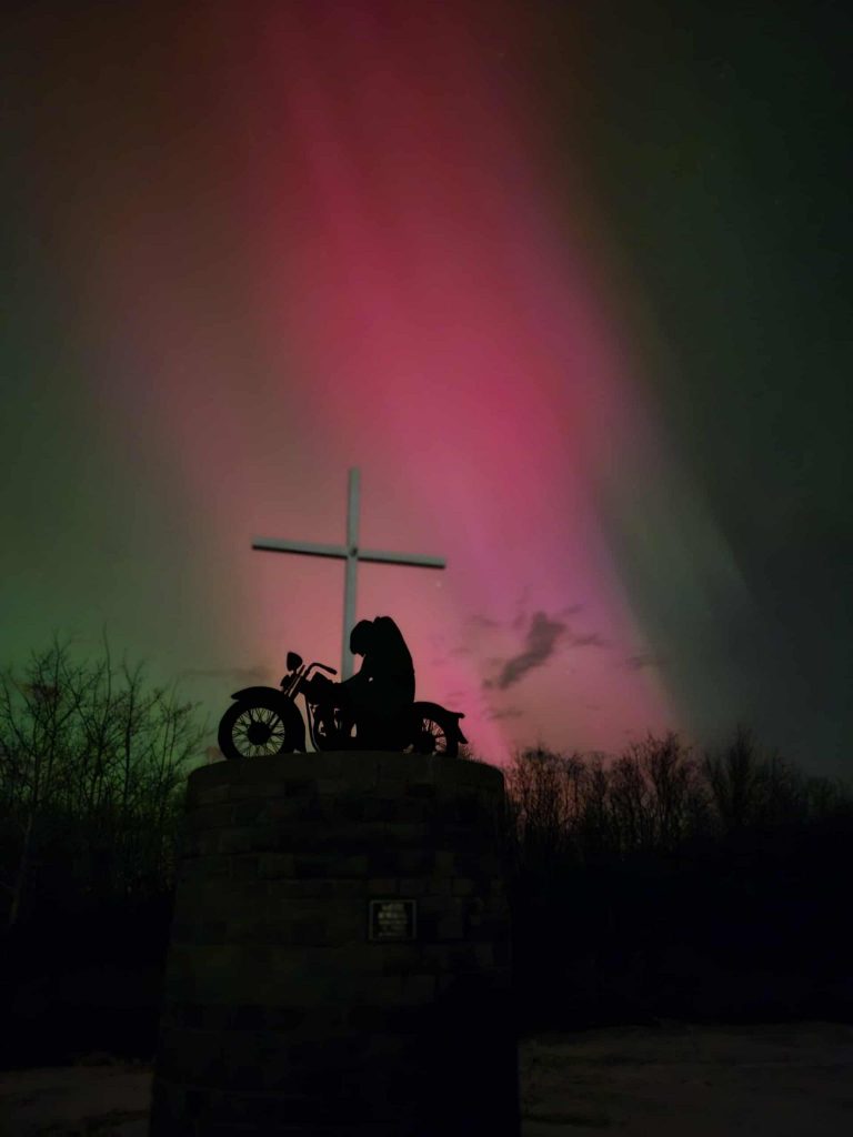 Wayside Memorial during a spectacular showing of the Northern Lights